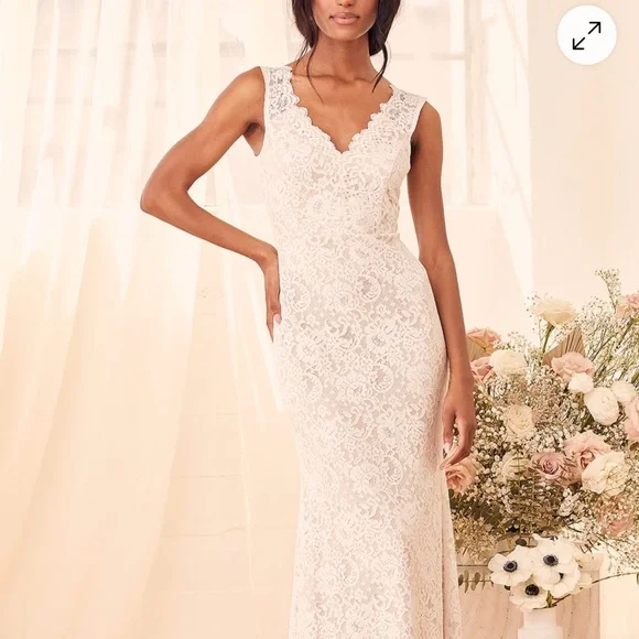knee length dresses for ladies Ivory Lace Sweetheart Maxi Dress
